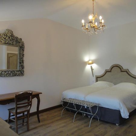 Les Terres De Saint Hilaire Bed & Breakfast Ollieres Room photo