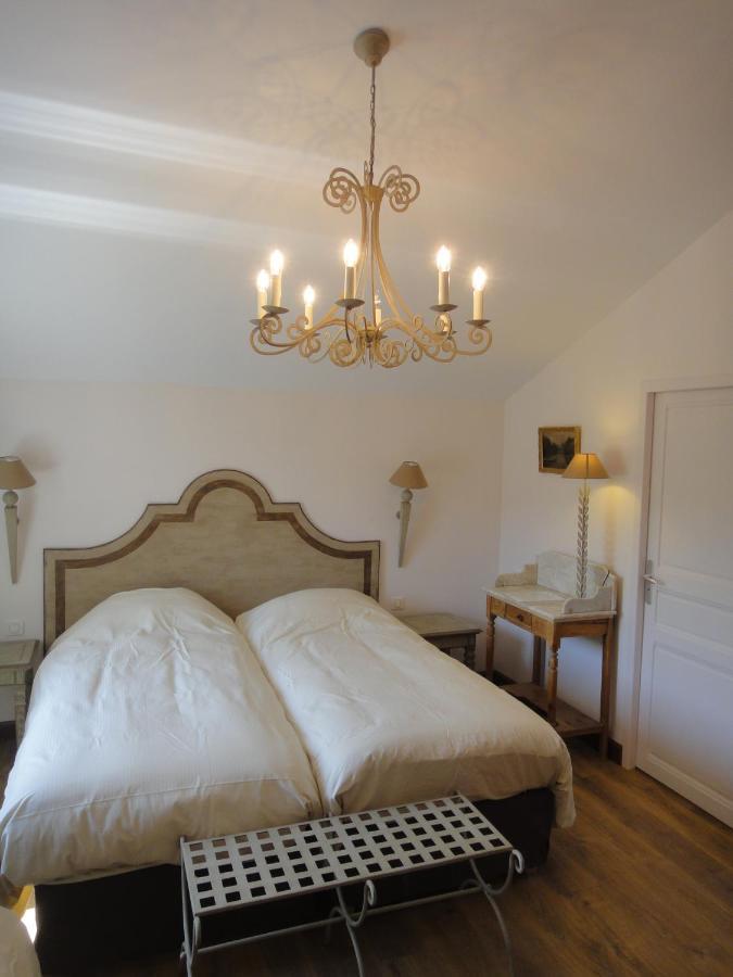Les Terres De Saint Hilaire Bed & Breakfast Ollieres Exterior photo
